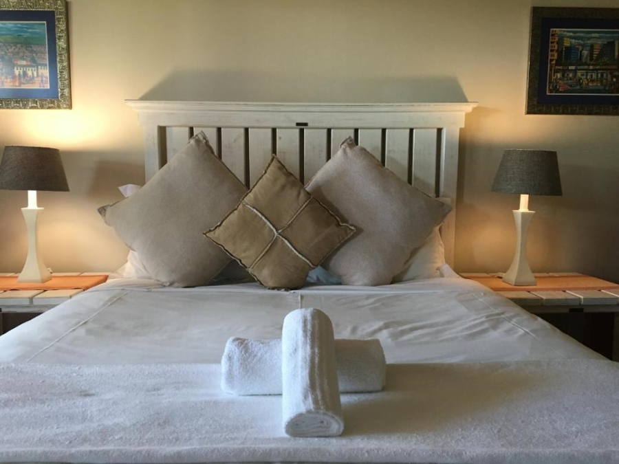 9 Bedroom Property for Sale in Nahoon Eastern Cape